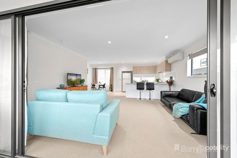 31 Rubus Way, Pakenham, VIC 3810