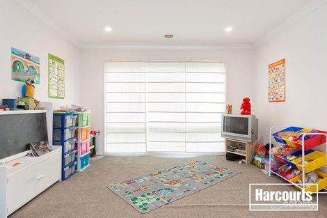 Property photo of 12 Horsham Drive Cranbourne East VIC 3977