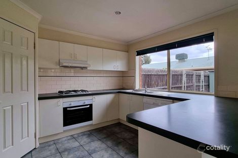 Property photo of 32 Allenby Road Hillside VIC 3037