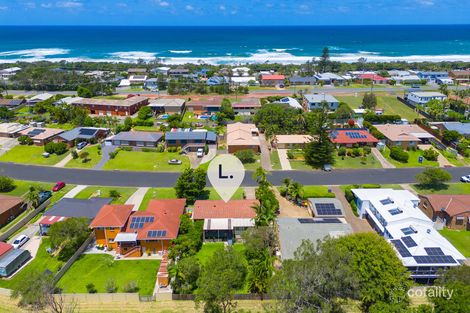 19 Fiona Cres, Lake Cathie, NSW 2445