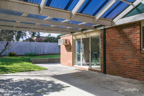 Property photo of 3 Yiota Court Berwick VIC 3806