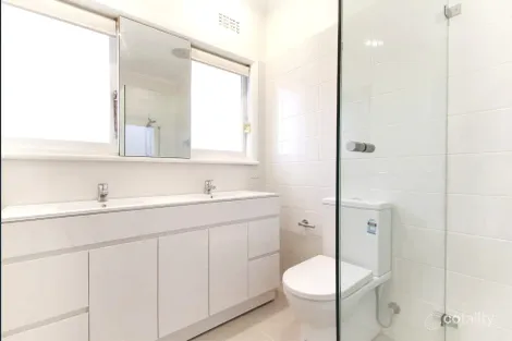 Property photo of 27 Daff Avenue Hampton East VIC 3188