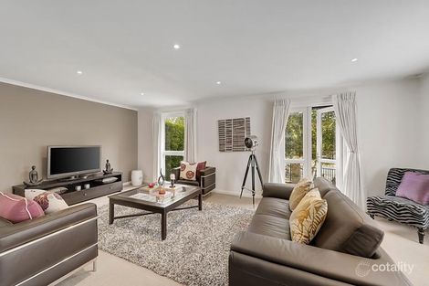 Property photo of 37 Myrtle Road Canterbury VIC 3126