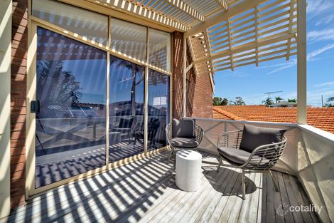 Property photo of 30 Bernedale Way Duncraig WA 6023