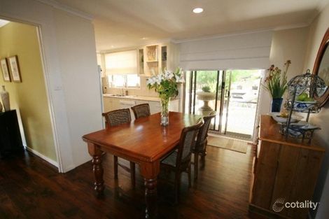 Property photo of 3 Doyle Place Karabar NSW 2620