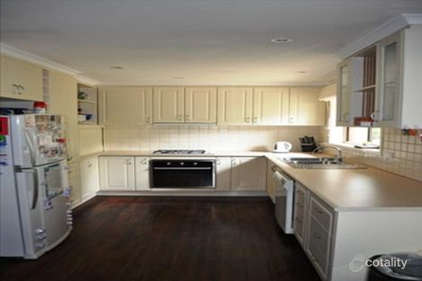 Property photo of 3 Doyle Place Karabar NSW 2620