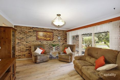 Property photo of 11 Ardrossan Crescent St Andrews NSW 2566