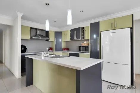 Property photo of 2A Albert Avenue Thirlmere NSW 2572