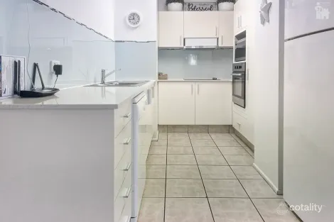 Property photo of 9/451 Esplanade Torquay QLD 4655