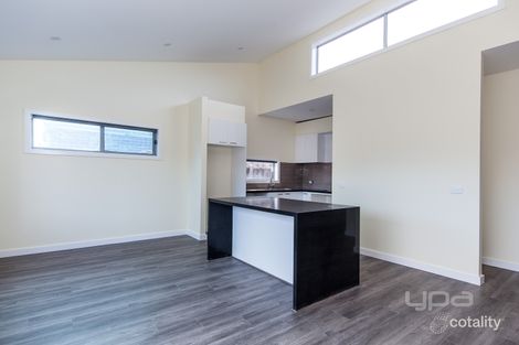 Property photo of 9B Barmera Way Truganina VIC 3029