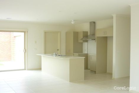 Property photo of 38 Elderberry Way Pakenham VIC 3810