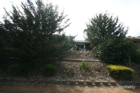 17 Forest Dr, Happy Valley, SA 5159