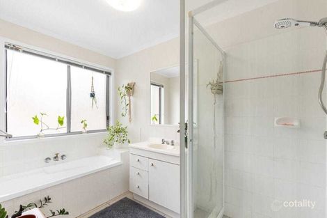 Property photo of 30 Carisbrook Court Little Mountain QLD 4551