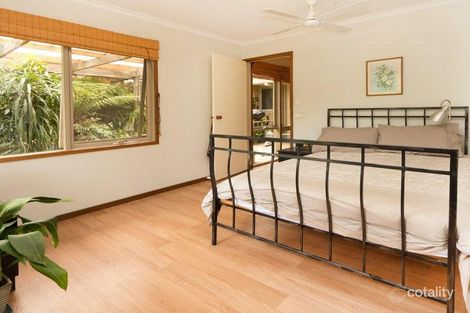 Property photo of 28 Sherwood Avenue Rosebud VIC 3939