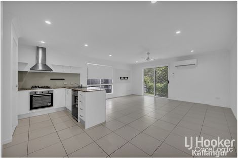 Property photo of 7 Adam Court Kallangur QLD 4503