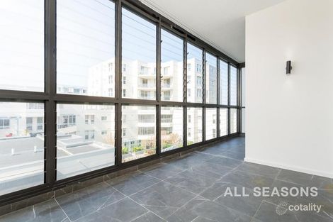 Property photo of 10/7 Bennelong Parkway Wentworth Point NSW 2127