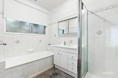 Property photo of 1/120 Huntingdale Road Mount Waverley VIC 3149