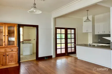 Property photo of 79 Manifold Street Camperdown VIC 3260