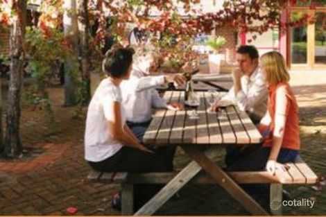 Property photo of 28 Narin Loop Bullsbrook WA 6084