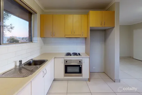 10/22 Stornaway Rd, Queanbeyan, NSW 2620