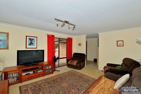 Property photo of 14 Admiralty Crescent Halls Head WA 6210