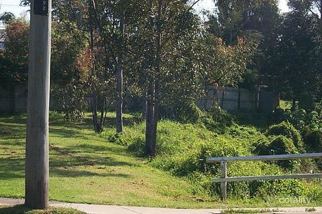 290 Broadwater Rd, Mansfield, QLD 4122