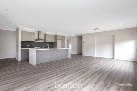 Property photo of 31 Oshannassy Parade Lucas VIC 3350