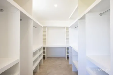 Property photo of 69 Flinders Parade Gladstone Central QLD 4680