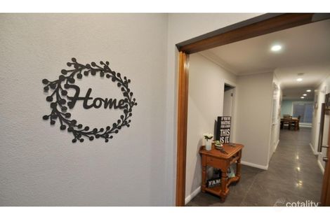 Property photo of 16 Apsley Crescent Dubbo NSW 2830