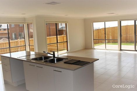 Property photo of 40 Shanahans Drive Cranbourne North VIC 3977