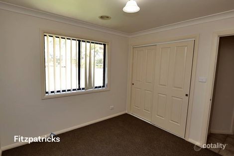 Property photo of 5 Barrima Drive Glenfield Park NSW 2650