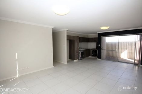 Property photo of 2/33 Plantagenet Crescent Hamilton Hill WA 6163