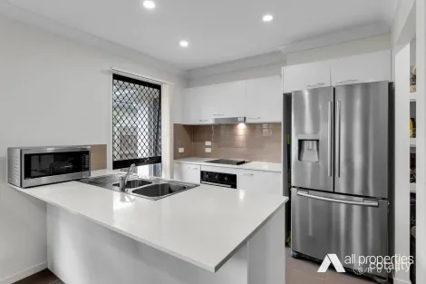 Property photo of 39 Windsor Avenue Yarrabilba QLD 4207