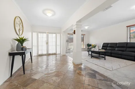 Property photo of 4 Meteor Rise Kealba VIC 3021