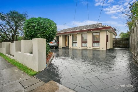 Property photo of 2 Prince Crescent Seaford VIC 3198