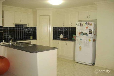 Property photo of 30 Wembley Drive Berwick VIC 3806