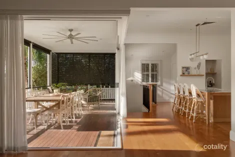 Property photo of 124 Alexandra Road Clayfield QLD 4011