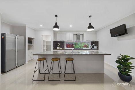 Property photo of 19 Gregson Grove Lyndhurst VIC 3975