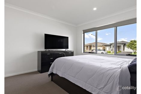 Property photo of 8 Brigade Street Jordan Springs NSW 2747