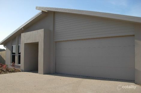 Property photo of 38 Miami Terrace Blacks Beach QLD 4740