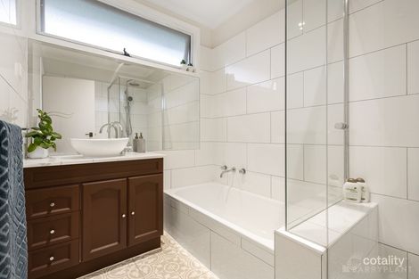 Property photo of 1 Kirribilli Avenue Keysborough VIC 3173
