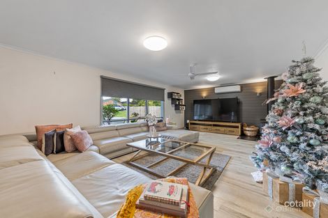 Property photo of 12 Robert Street Somerville VIC 3912