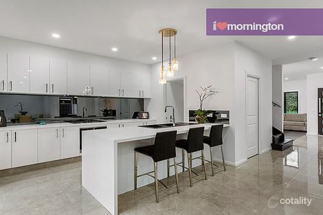 Property photo of 14A Tarook Way Mornington VIC 3931