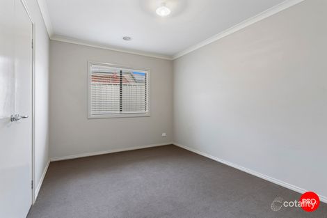 Property photo of 41 Amara Way Kangaroo Flat VIC 3555