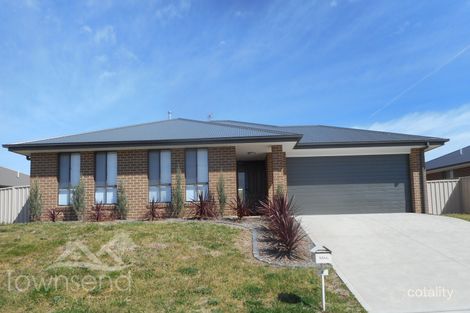 Property photo of 6 Sullivan Circuit Orange NSW 2800