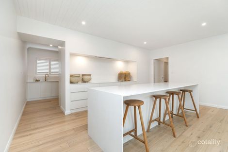 Property photo of 9 Gasnier Loop Boorooma NSW 2650