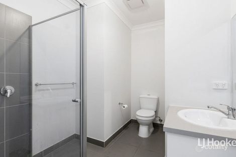 Property photo of 8 Muswell Walk Wyndham Vale VIC 3024