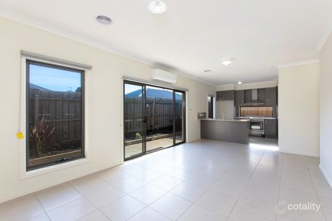 Property photo of 2/9 Warren Street Thomson VIC 3219