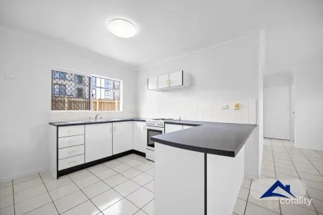 Property photo of 2/27 Mintaro Crescent Woree QLD 4868