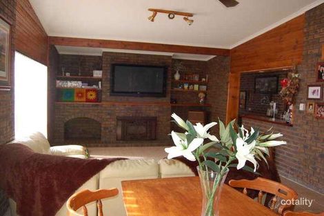 Property photo of 10 Somerton Court Darley VIC 3340